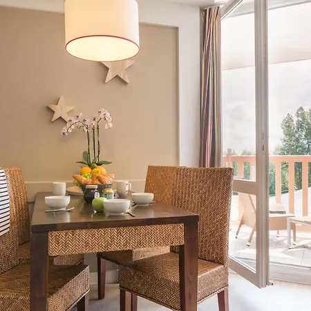 Pierre & Les Jardins De La Cote D'opale アパートホテル 3*