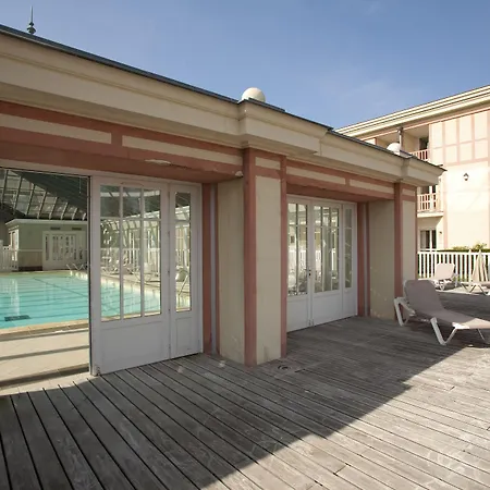 アパートホテル Pierre & Les Jardins De La Cote D'opale Le Touquet